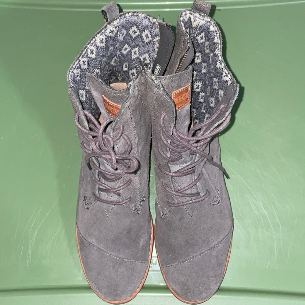 Toms lace up booties